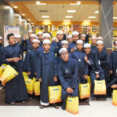 Tahfiz Students Raya Shopping (Mydin) - 2023